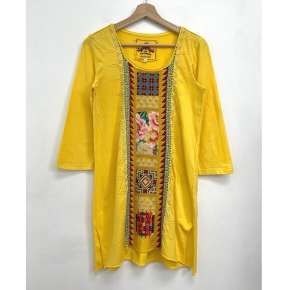 Johnny was Tops - Johnny Was Floral Geometric Aztec Boho Southwest Embroidered Tunic Tee - Small